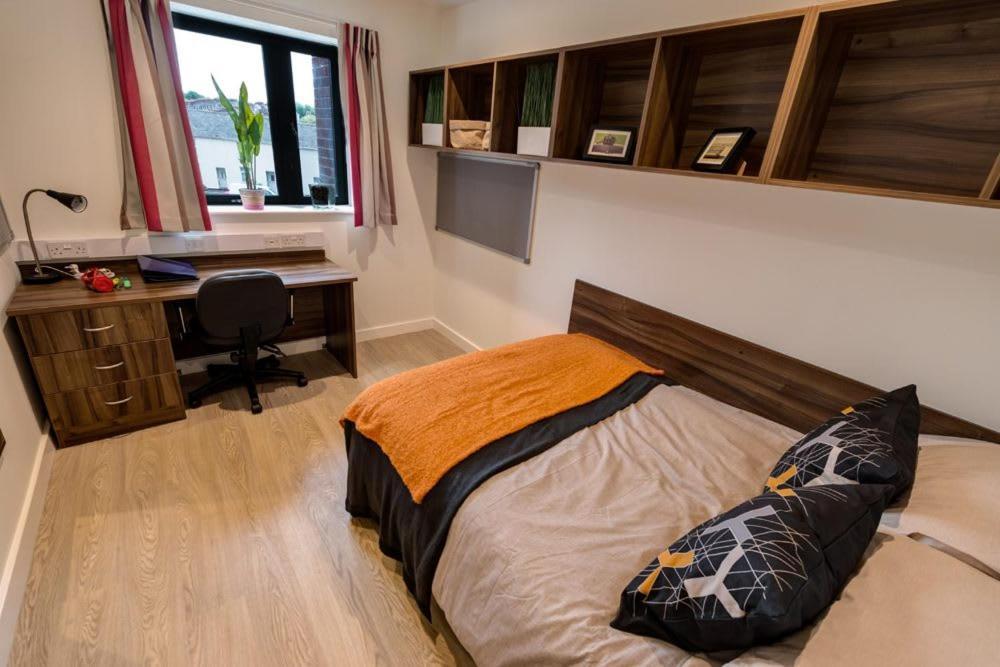 Zeni Ensuite Rooms In 埃克塞特 外观 照片