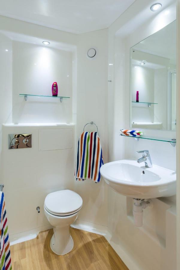 Zeni Ensuite Rooms In 埃克塞特 外观 照片