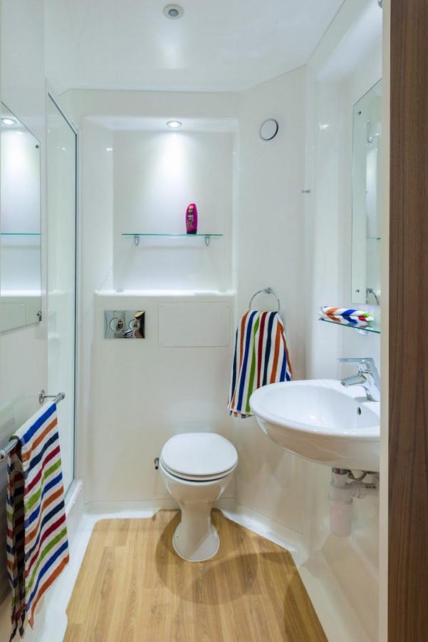 Zeni Ensuite Rooms In 埃克塞特 外观 照片